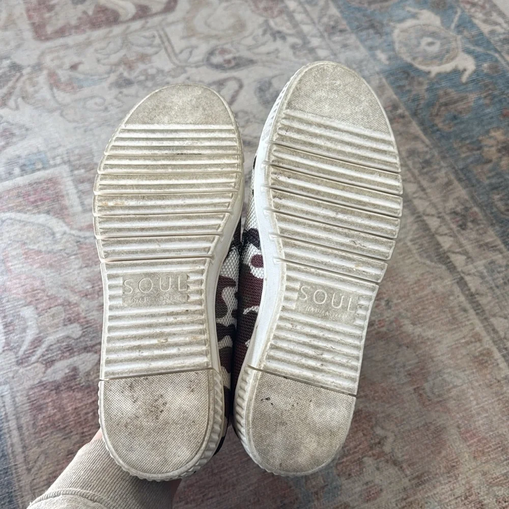 Naturalizer Soul slip on shoes women’s size 8